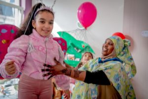 Déguisements des enfants pour le cortège de l'école de devoirs La Place