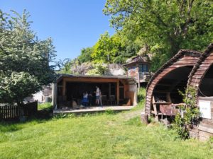 Les enfants de l'école de devoirs La Place en stage nature au printemps 2025
