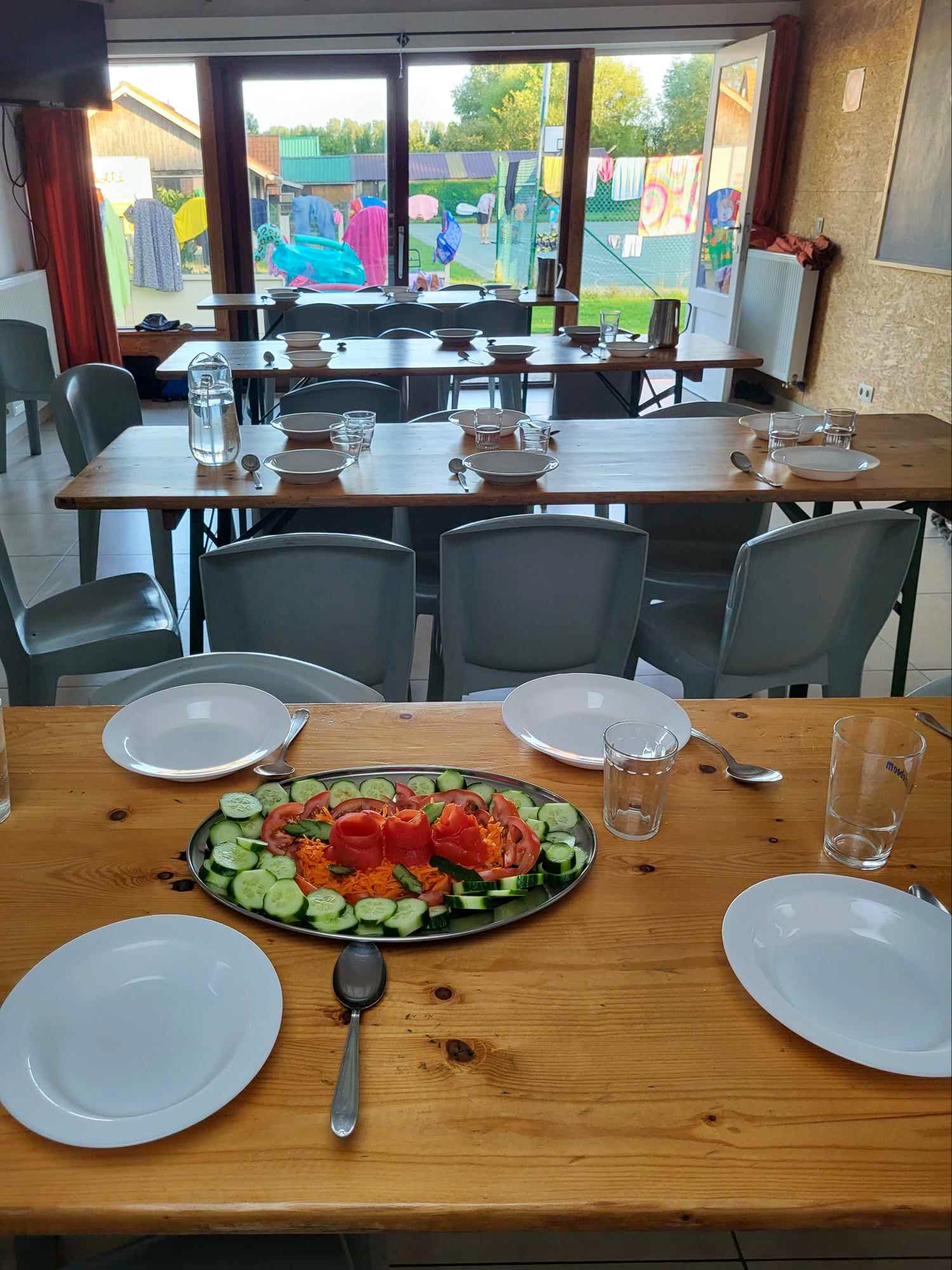 Les enfants de l'école de devoirs La Place en voyage à la mer