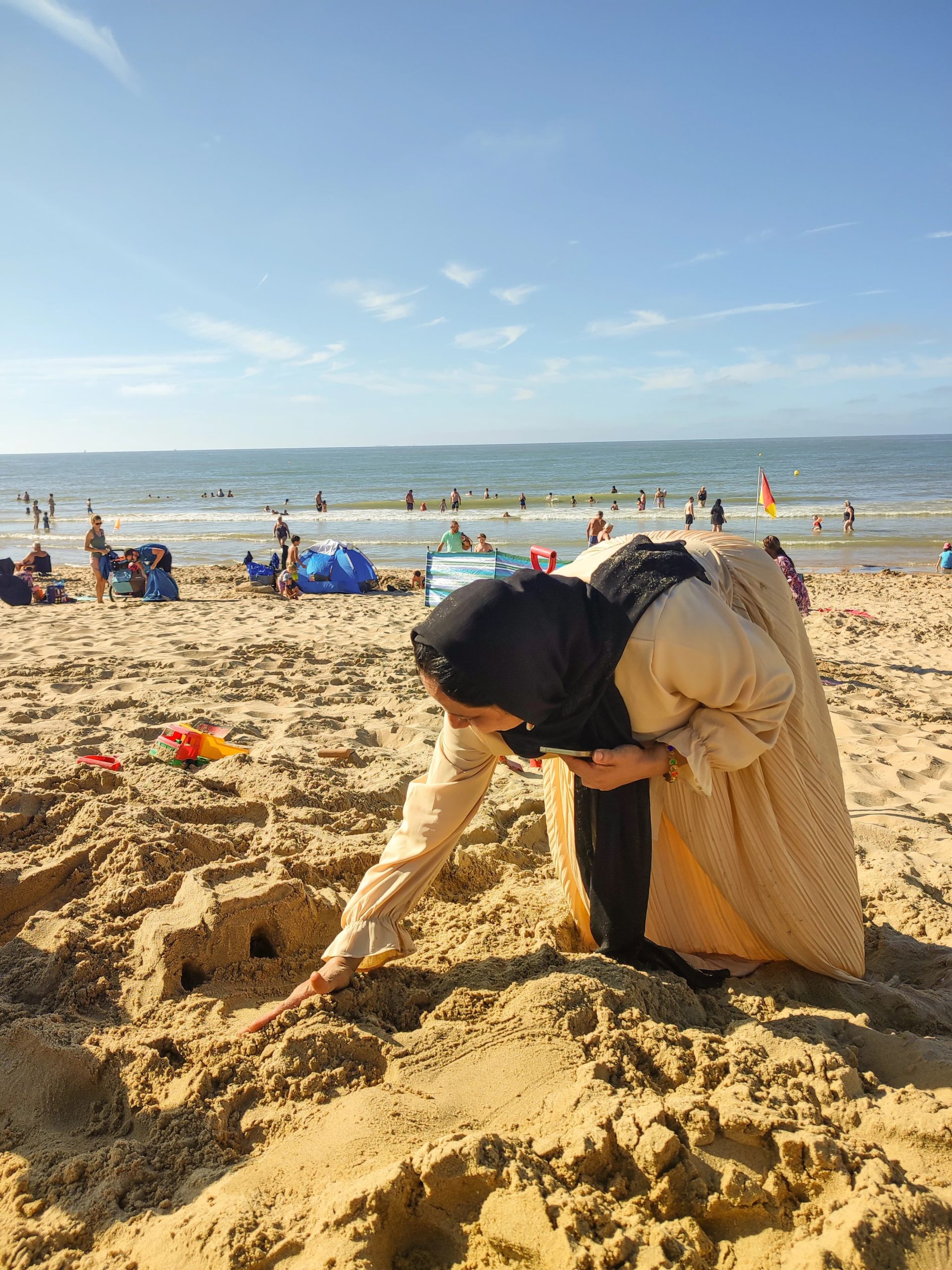 Les enfants de l'école de devoirs La Place en voyage à la mer